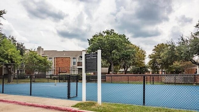 Building Photo - 7825 McCallum Blvd