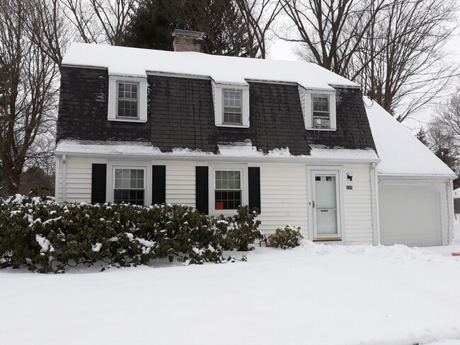 Building Photo - 133 Winslow Rd