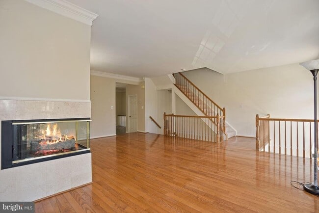 Building Photo - 4002 Rosemeade Dr