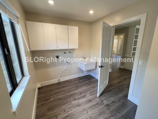 Building Photo - AVAILABLE NOW - Recently Updated Home in Templeton - 2 Bed / 2 Bath