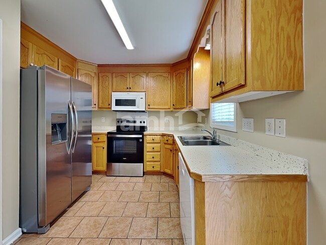 Building Photo - 4466 Timberwood Dr