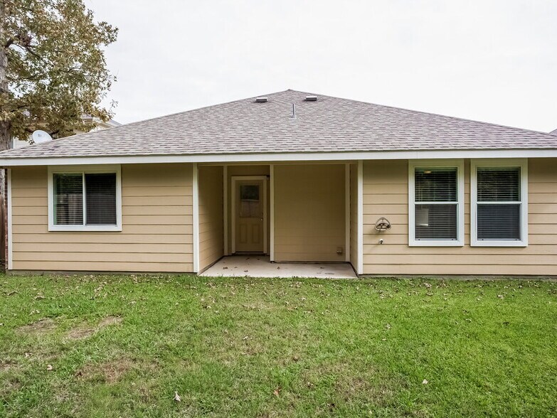 Building Photo - 1710 Leafhopper Ln