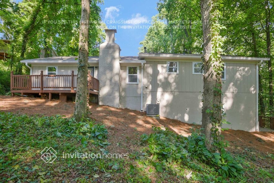 Building Photo - 5304 Valleyview Dr
