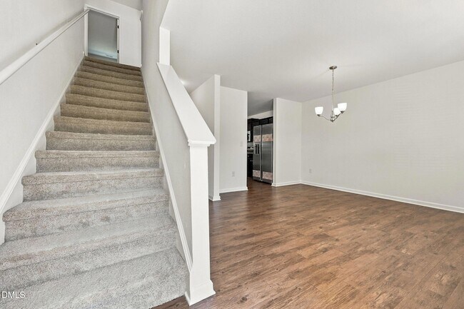 Building Photo - 58 Botanical Ct