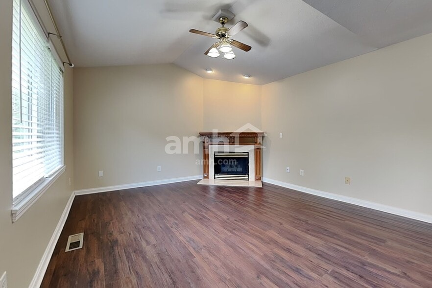 Building Photo - 8254 Rose Petal Dr