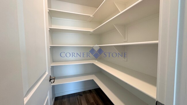 Building Photo - Stunning Home in Star!