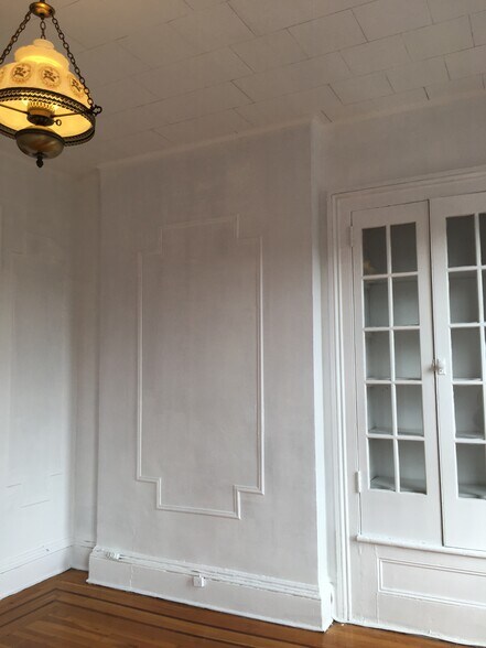 Original details - 66 Mercer St
