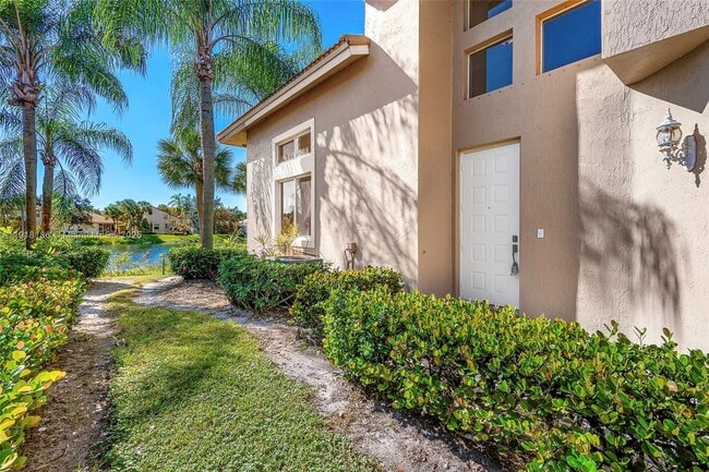 Building Photo - 15848 SW 12th St