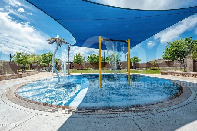 Building Photo - 41582 N Willow Ct