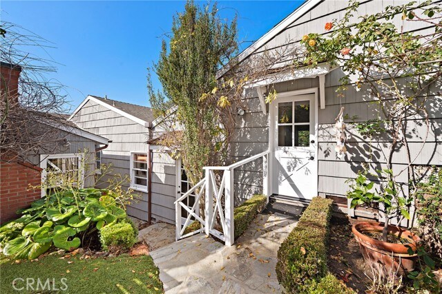 Building Photo - 31531 Bluff Dr