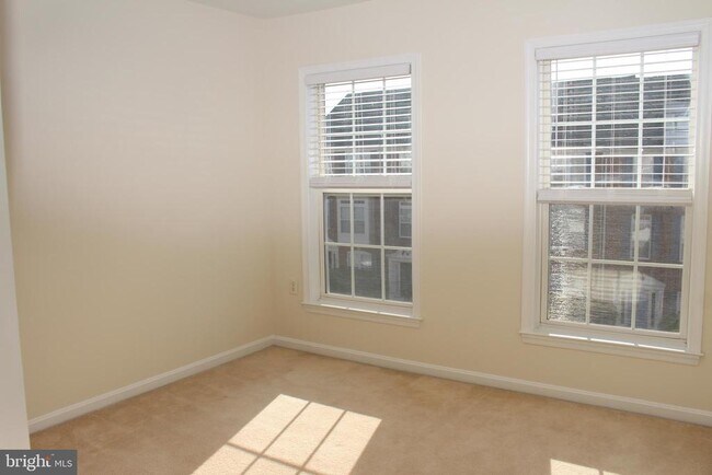 Building Photo - 16382 Gangplank Ln