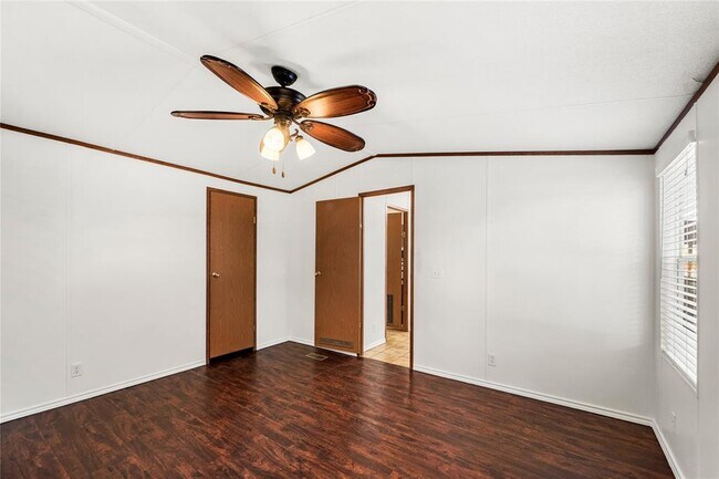 Building Photo - 1780 Farm to Market 1626