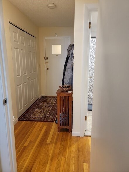 Building Photo - 50 Green St