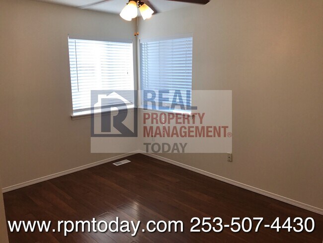 Building Photo - Beautiful 4 Bedroom Home in South Hill!