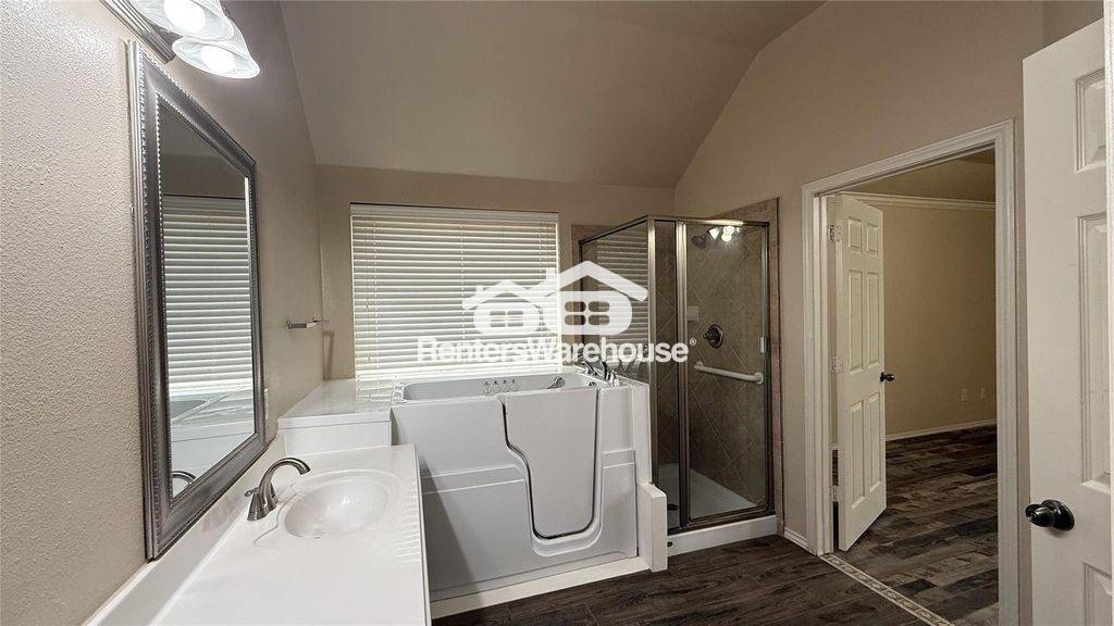 Building Photo - 13615 Evening Wind Dr