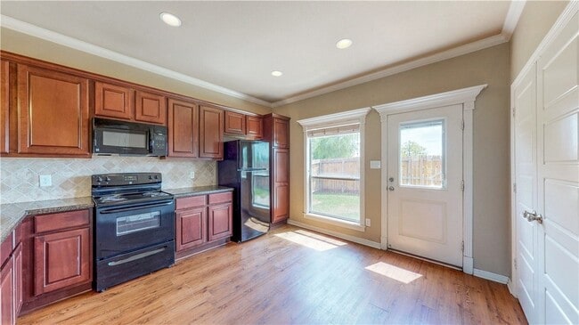 Building Photo - 6902 Appomattox Dr