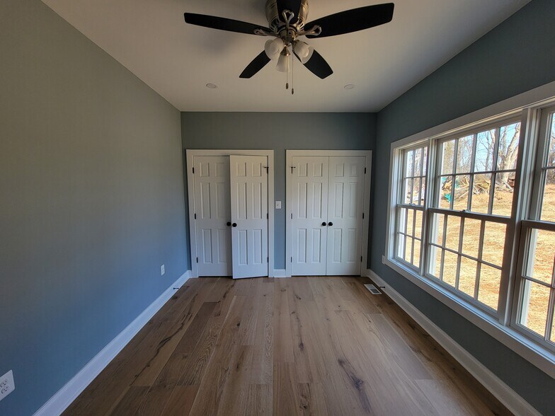Building Photo - 7143 Hesperides Dr