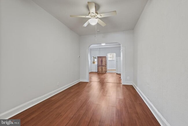 Building Photo - 733 S Conkling St