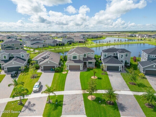 Building Photo - 3233 Casare Dr