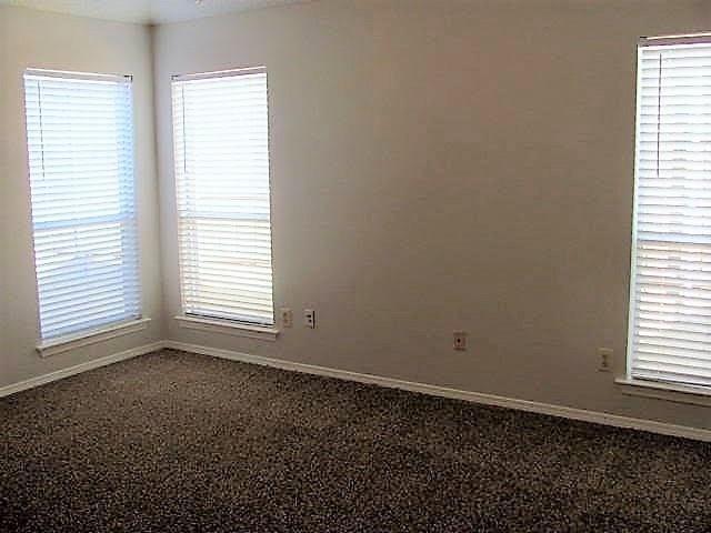 Building Photo - 1401 Auburn Pl