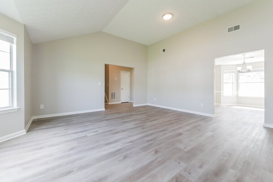 Building Photo - 1405 Pebble Beach Ln