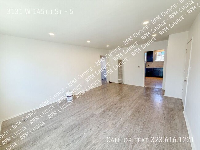 Building Photo - 3131 W 145th St