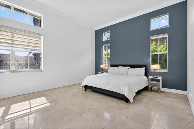 Building Photo - 16432 NW 12th St