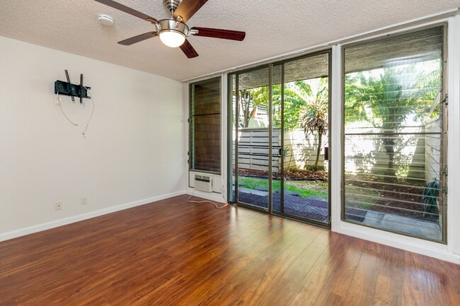 Building Photo - 333 Aoloa St