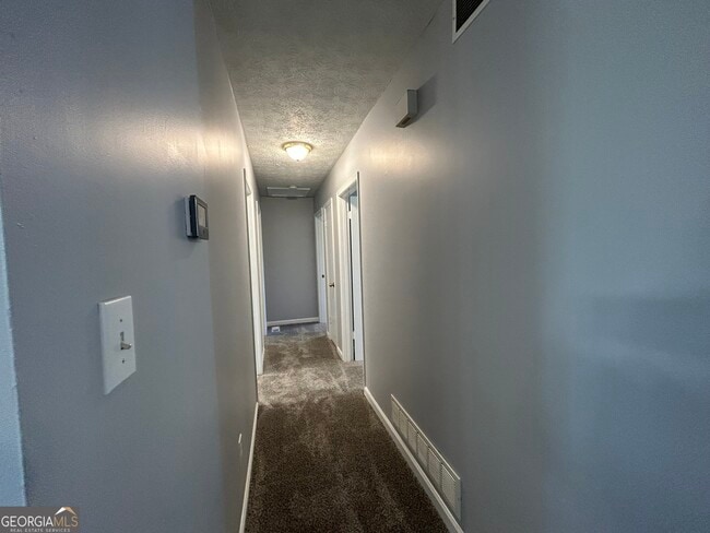 Building Photo - 8546 E Union Hill Rd