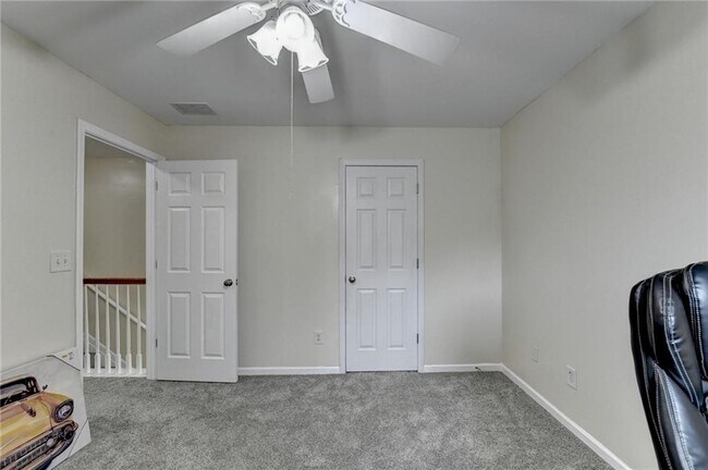 Building Photo - 2602 Pierce Brennen Ct NE