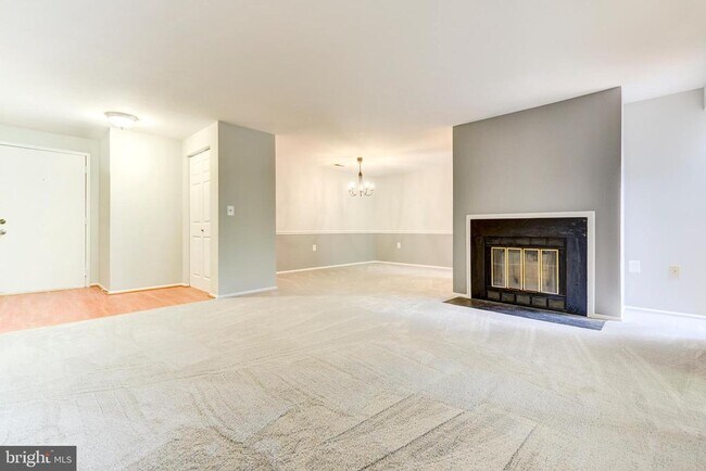 Building Photo - 18110 Chalet Dr
