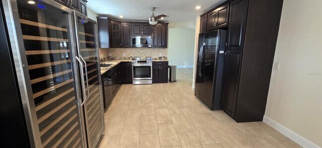 Building Photo - 2125 Barbosa Ct