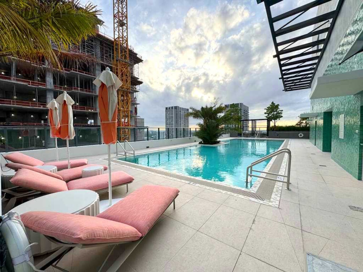 Building Photo - 11 NE 6th St