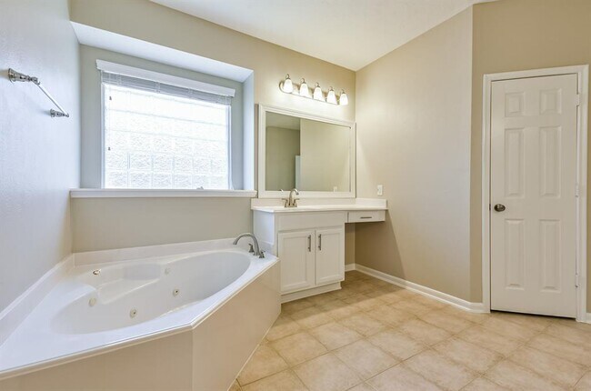Building Photo - 25306 Overbrook Terrace Ln