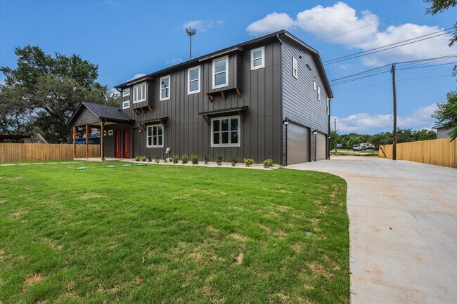 Building Photo - 1608 Saracen Rd