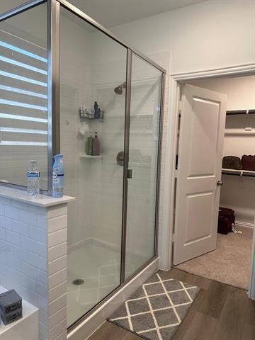 Building Photo - 2409 Lost Crk Dr