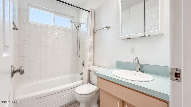 Building Photo - 2036 Brentwood St