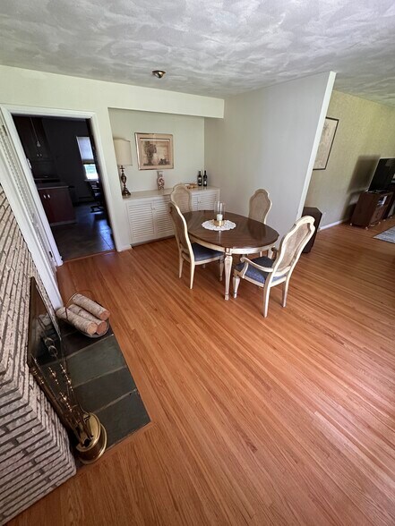 Building Photo - 9 Courtenay Cir