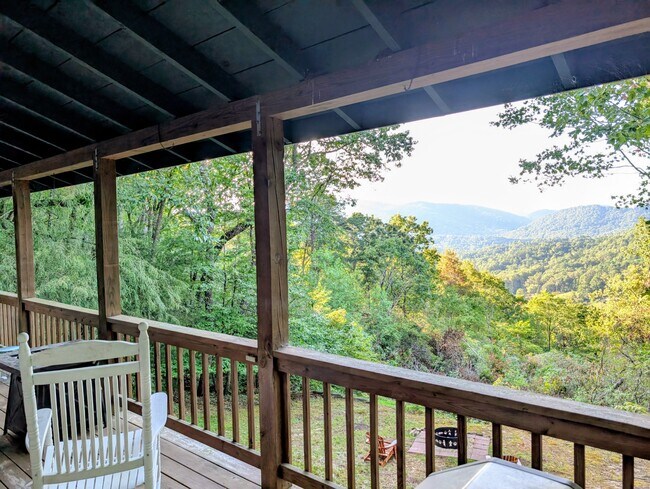 Building Photo - 54 Teaberry Ln
