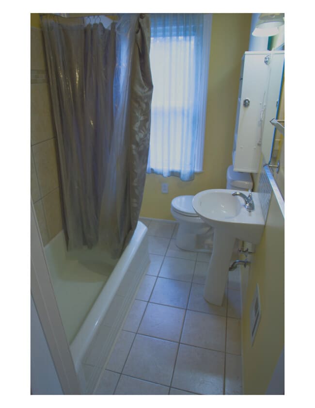 Building Photo - 754 E Washington Ave