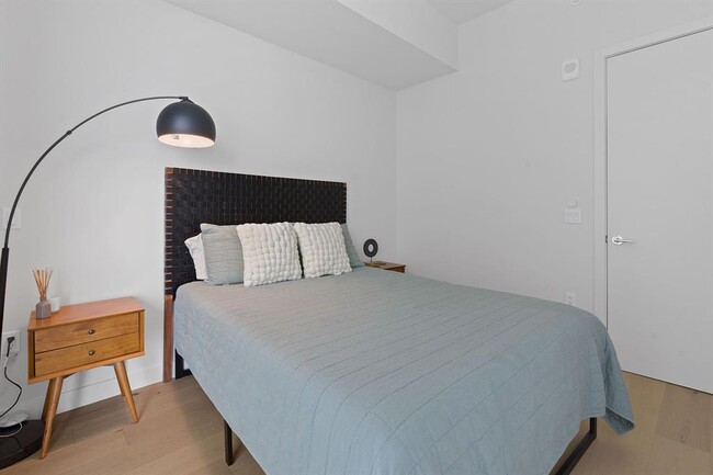 Building Photo - 44 East Ave