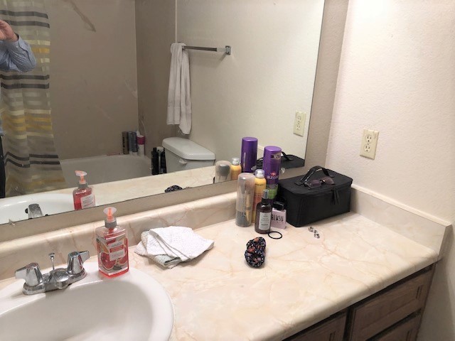 2 Full Bathrooms - 151 E 300 N