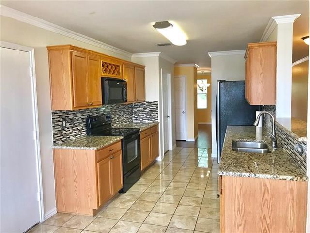 Building Photo - 3009 Meadow Bluff Dr
