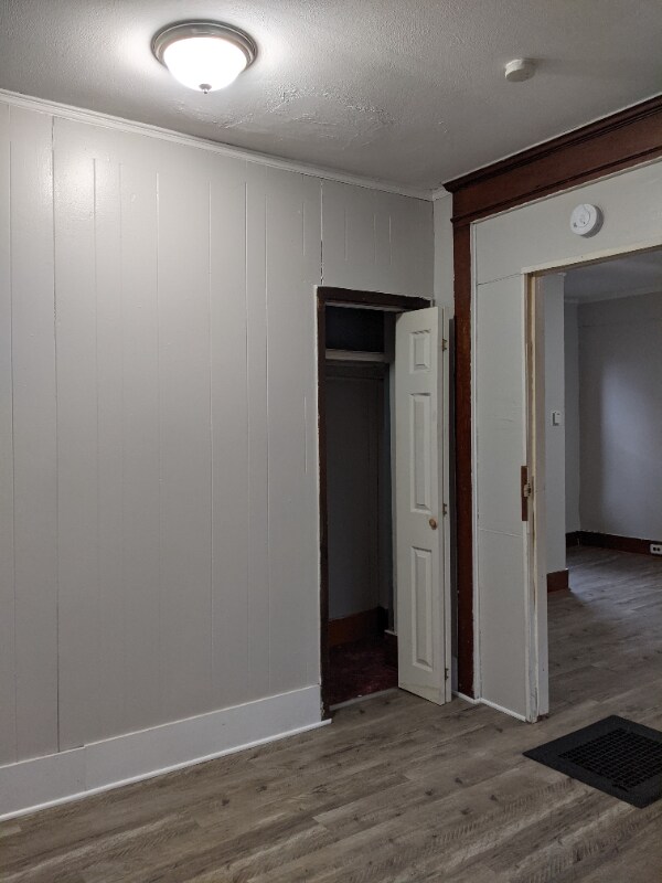 Building Photo - 11 Downer St