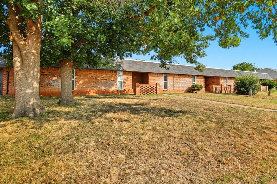 Primary Photo - 4934 Greenslope Dr