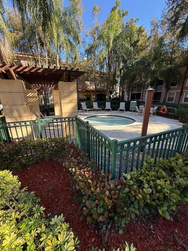 Building Photo - 6598 W Sample Rd