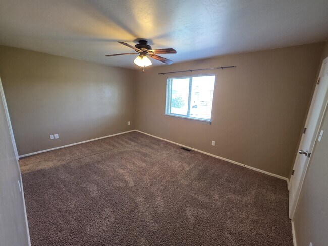 Building Photo - 2492 Brookwillow Loop