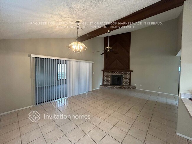 Building Photo - 2501 E Timberlane Dr
