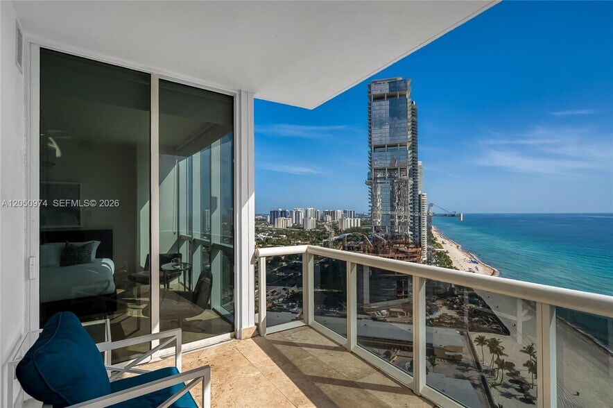 Building Photo - 18201 Collins Ave