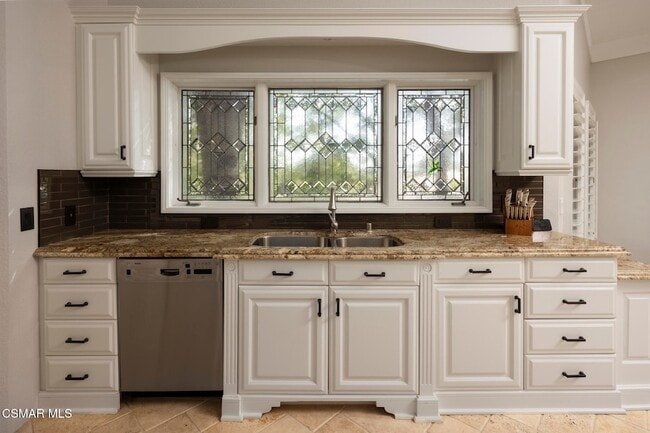 Building Photo - 4525 Rayburn St